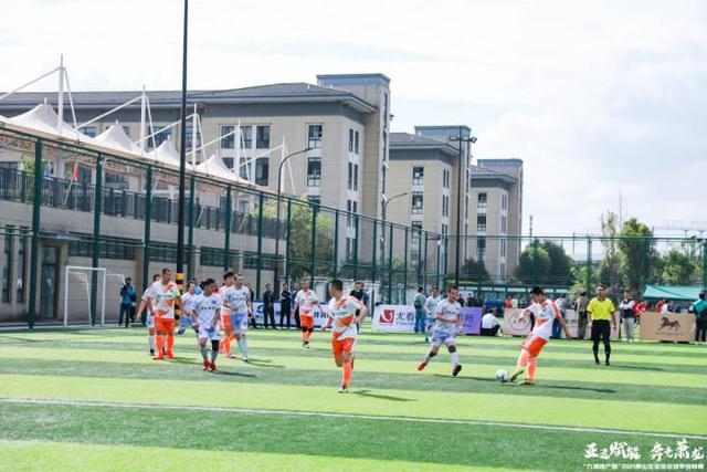 杜锋：年轻队伍把比赛想简单了 有起伏很正常