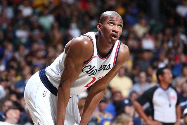 王晗:很多战术为麦克勒莫准备 希望他尽快注册